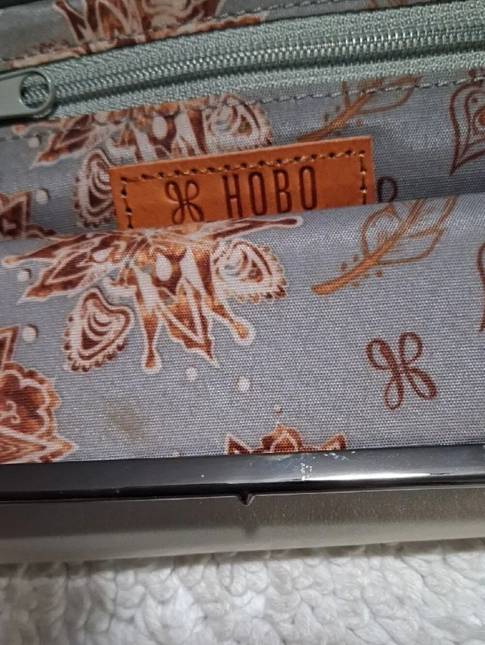 HOBO Silver Metallic Frame Clutch